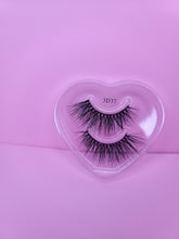 Load image into Gallery viewer, VALENTINE&#39;S LASHES
